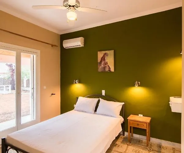 Апарт-отель Southgate 3*