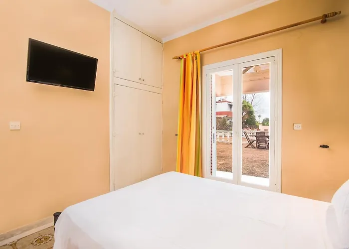 Southgate Апарт-отель